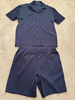 Tahari Navy Short Sleeve Set